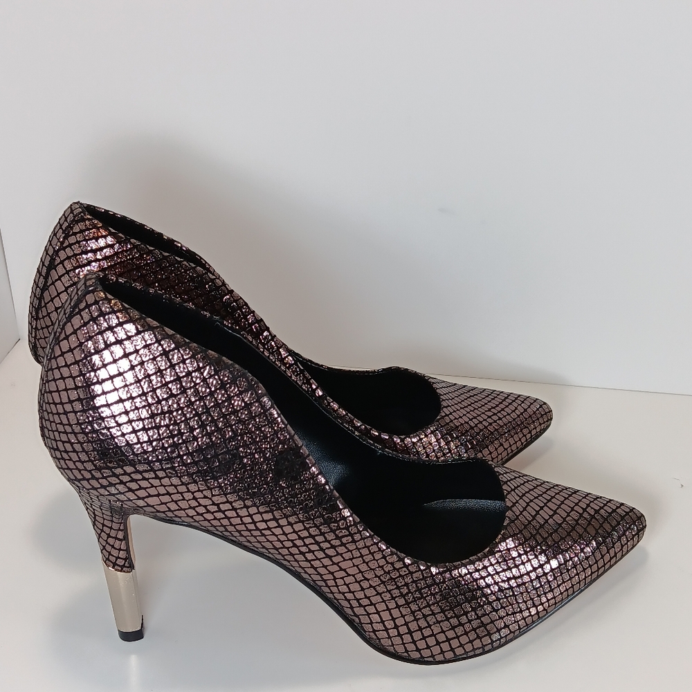 Call It Spring Women's Brown Metallic Look Sequin Pumps Silver Heel Cap Size 8.5